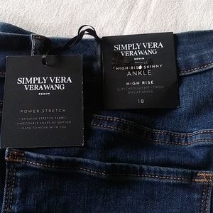 Vera Wang high rise skinny jeans